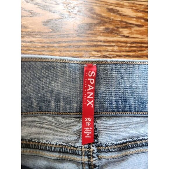 SPANX Distressed Skinny Jeans With Side Stripe In Light Wash Size XS - Picture 4 of 4